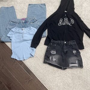 BUNDLE⭐️ Super cute jacket, skirt, jeans, and T shirt set!